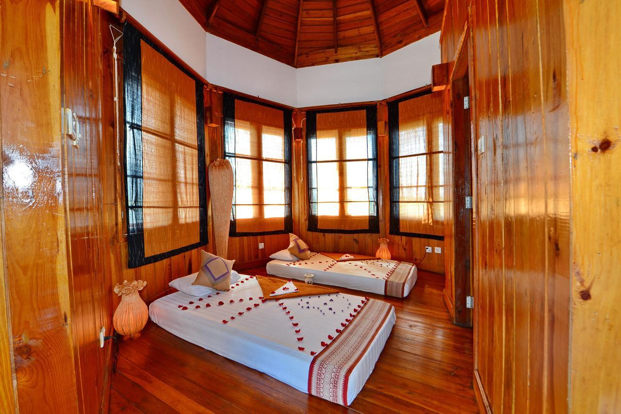 Myanmar Treasure Resorts Inle Inle Lake Exterior photo