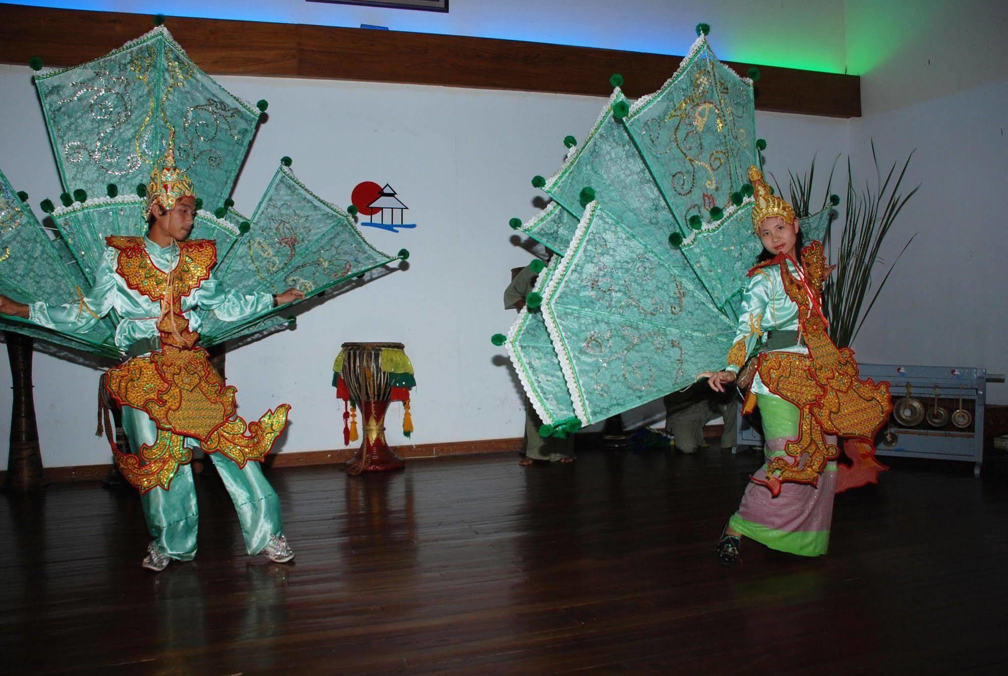 Myanmar Treasure Resorts Inle Inle Lake Exterior photo